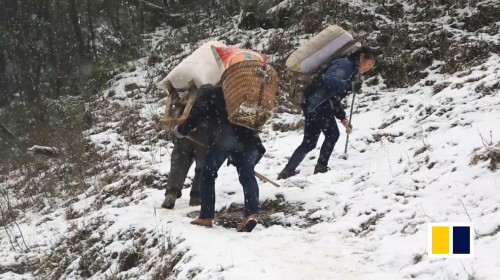Poverty-stricken villagers in southwest China relocate for better life