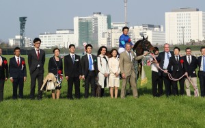 Fine Needle’s connections celebrate their win. Photos: Kenneth Chan