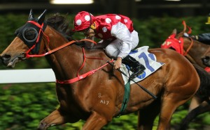 Matthew Poon guides Don’t Miss to victory at Happy Valley on April 18. Photos: Kenneth Chan