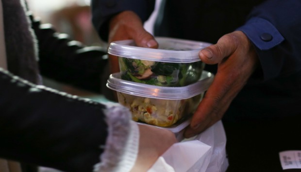 Chinese people turn to food delivery app for Lunar New Year banquets