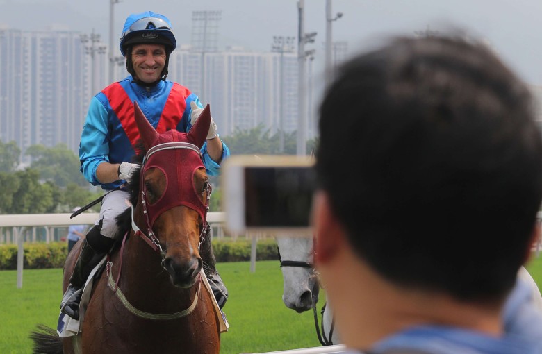 Neil Callan returns on Invincible Dragon after the French import shocked to win on debut. Photo: Kenneth Chan