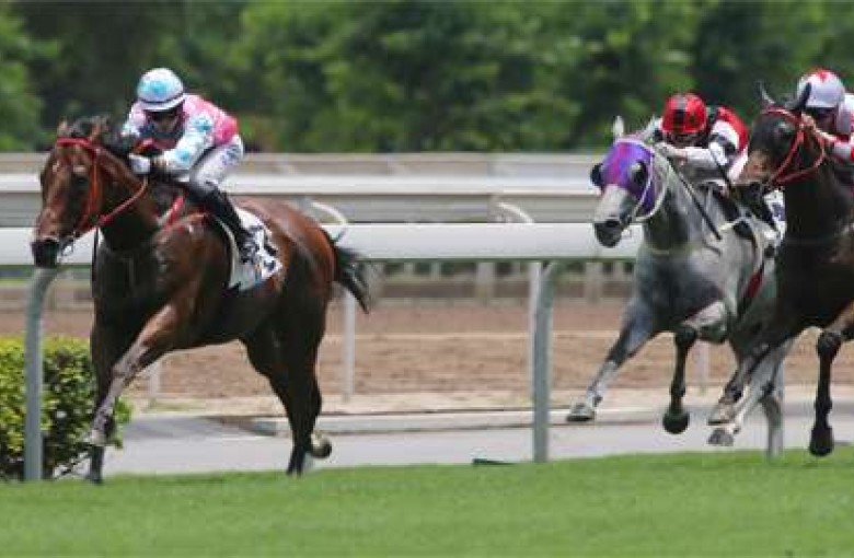 Race 3, Regency Darling, ridden by Kei Chiong Ka-kei, won the class 4 over 1200m at Sha Tin. 22MAY16