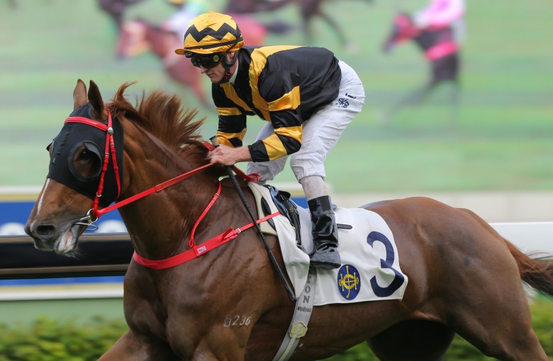 Frankie Lor-trained Glorious Forever wins in a canter for Zac Purton. Photos: Kenneth Chan