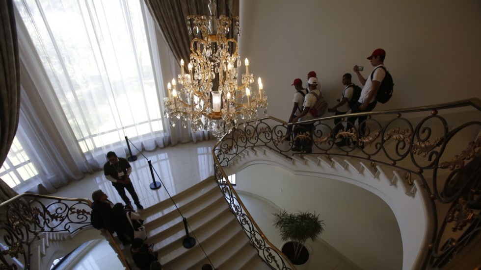 Mexico's new leader AMLO shuns opulent Los Pinos presidential residence, opens doors to public ...