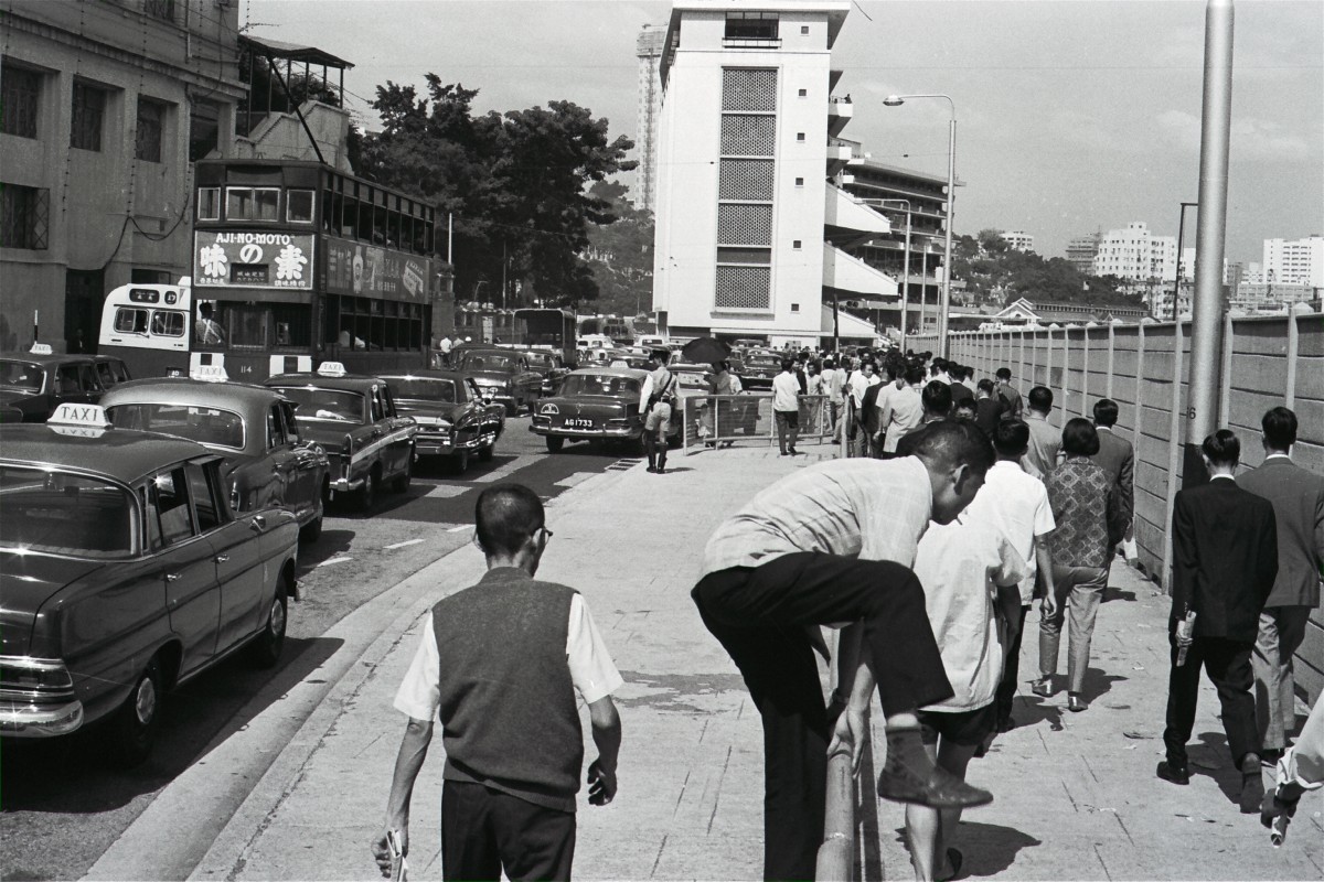 Crowds still flock to Happy Valley today, much the same as they did 50 years ago. Photo: SCMP Pictures