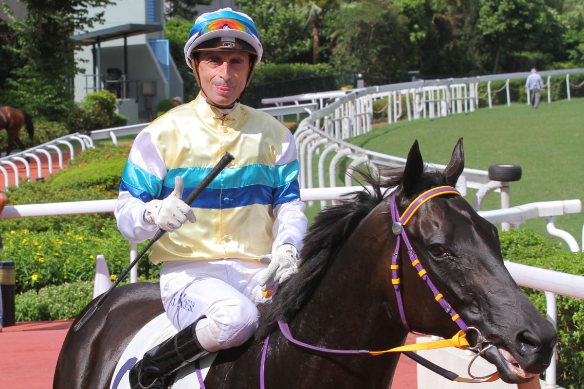 Gerald Mosse gives a thumbs-up after scoring an all-the-way win on Thor The Greatest. Photo: Kenneth Chan