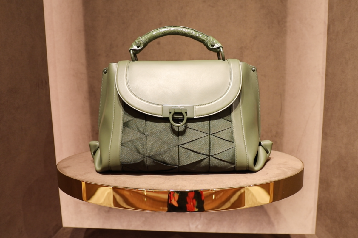Salvatore Ferragamo Demonstrates Craftsmanship Of Its Soft Sofia Bag Salvatore Ferragamo Demonstrates Craftsmanship Of Its Soft Sofia Bag
