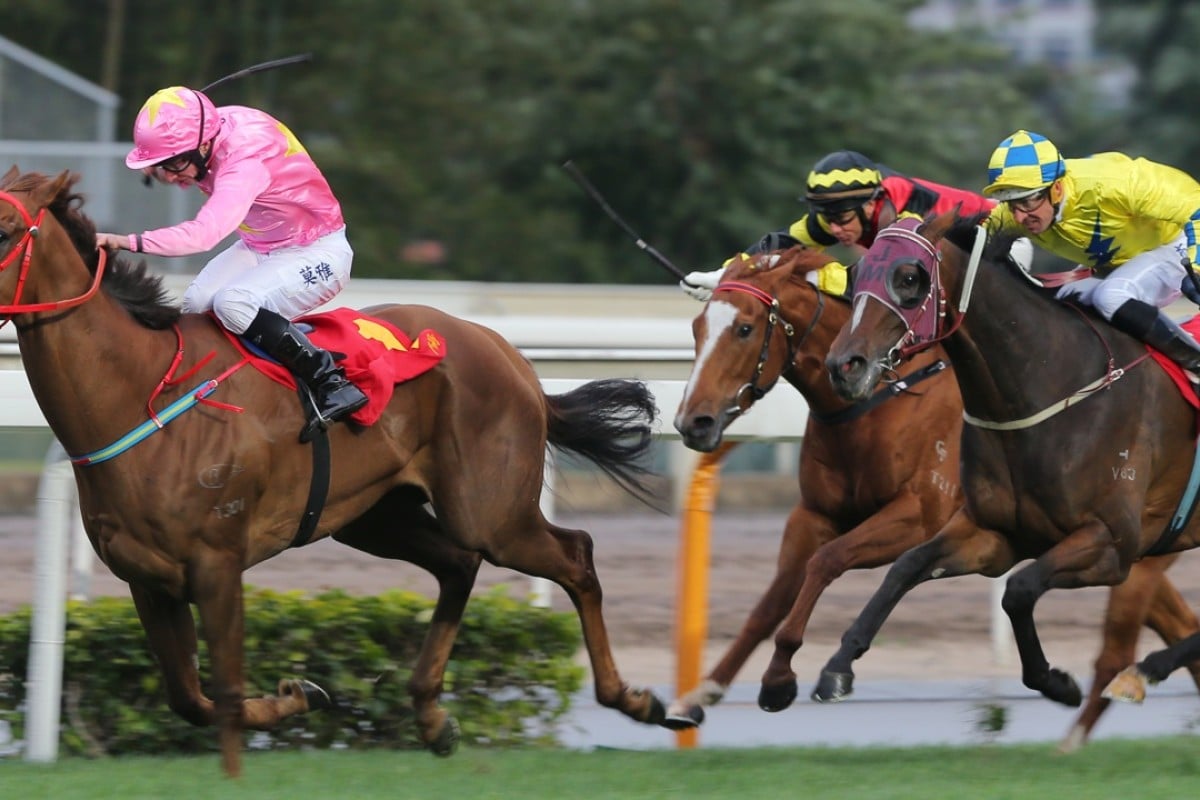John Size-trained Sun Jewellery, ridden by Ryan Moore, wins the Hong Kong Classic Mile last month. Sun Jewellery will tackle the Classic Cup on Sunday. Photos: Kenneth Chan