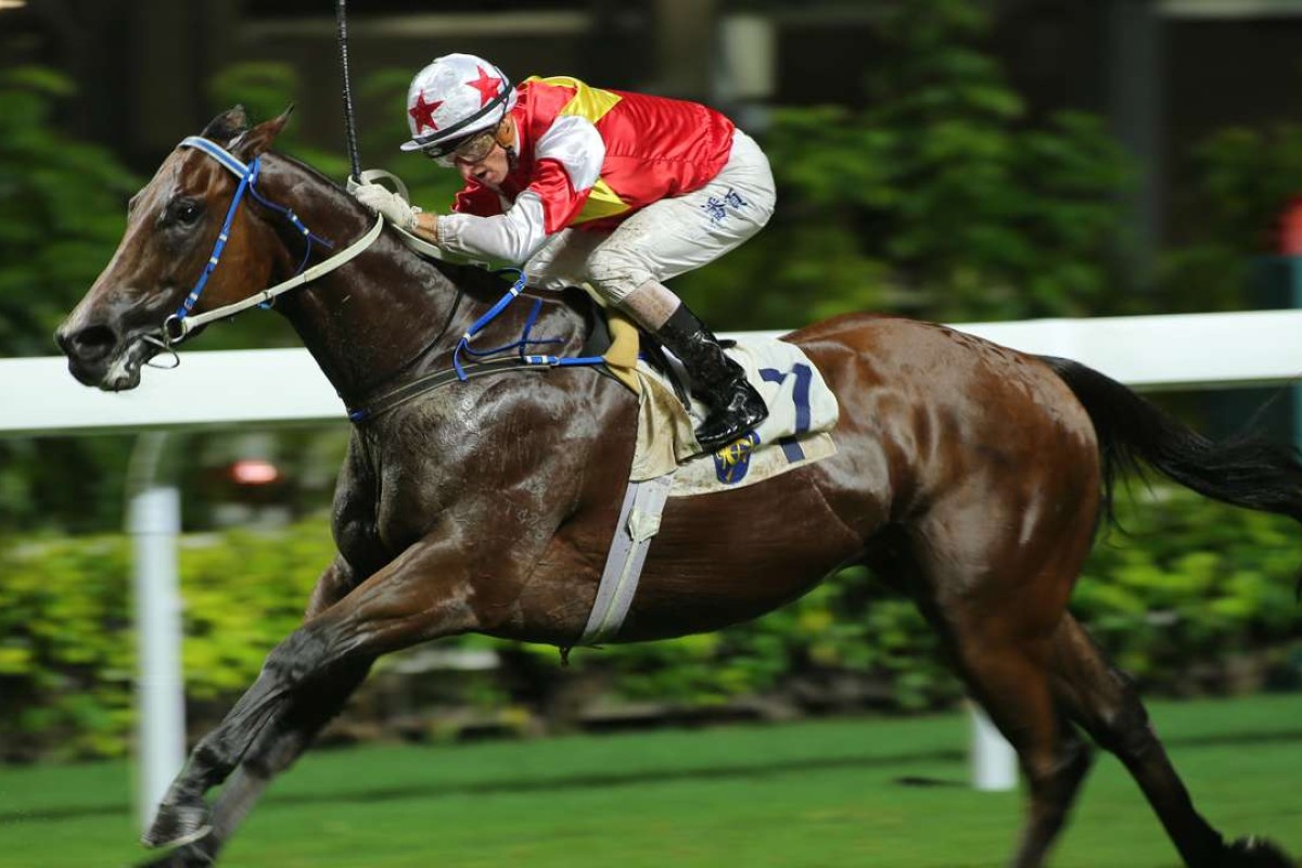 Zac Purton and Victory Marvel salute at Happy Valley earlier this month. Photos: Kenneth Chan