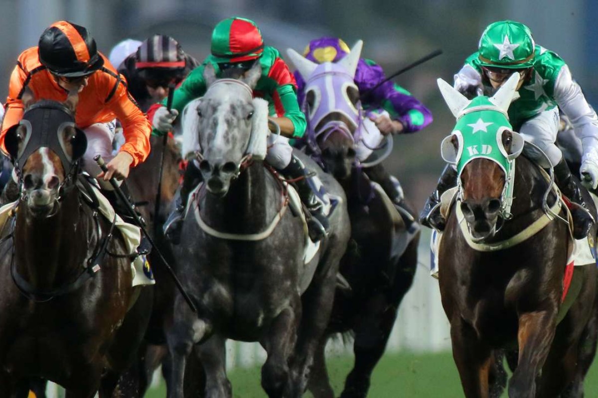 Simply Invincible (left) beats Pakistan Star (right) in November. Photos: Kenneth Chan