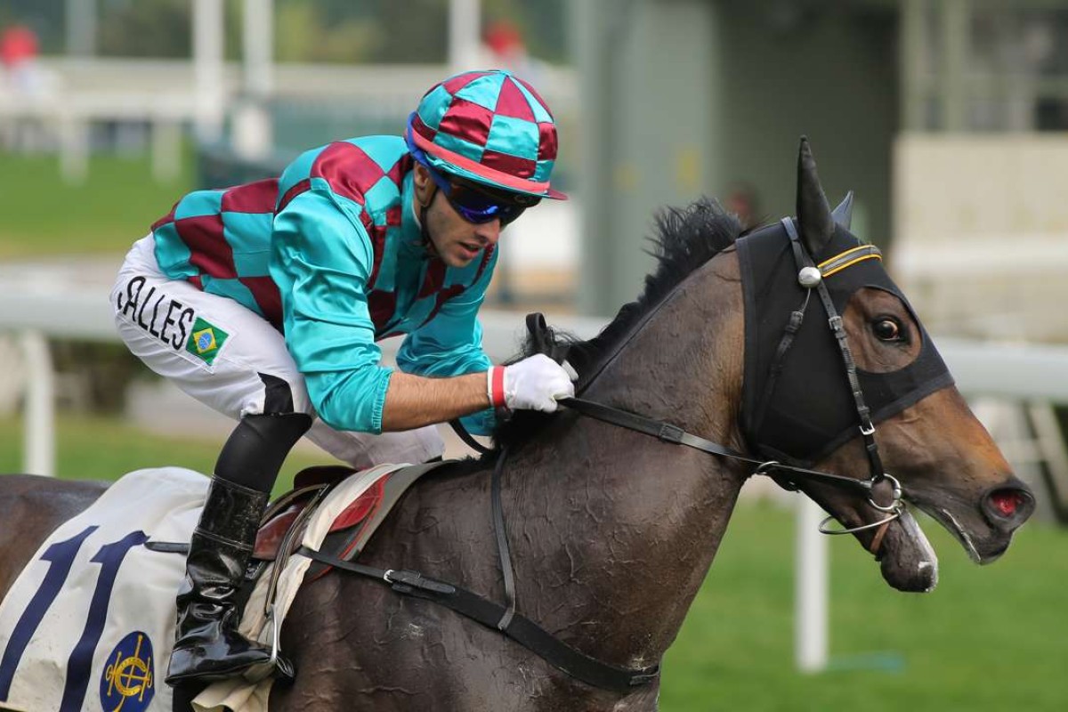 Leo Salles returns to scale after winning on Energetic Lass at Sha Tin in March 2016. Photos: Kenneth Chan