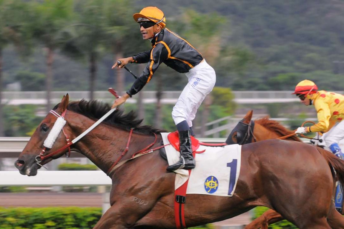 Karis Teetan points at Able Friend after winning the Group Two Premier Bowl in October 2015, his last victory. Photos: Kenneth Chan