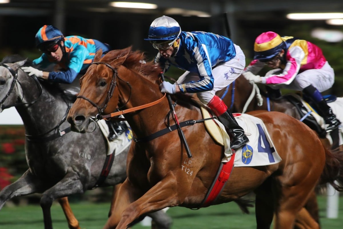 Douglas Whyte and Jetwings storm over the top of their rivals at Happy Valley in March. Photos: Kenneth Chan