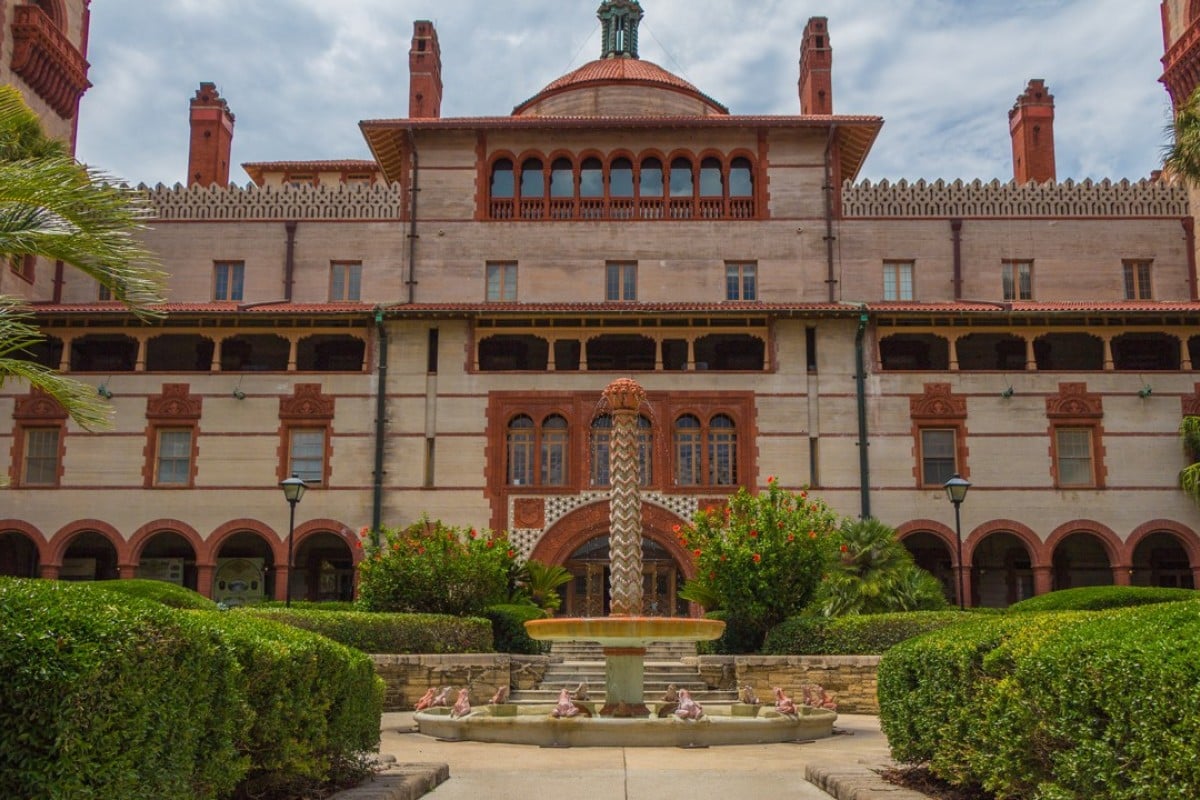 School S In Five Of The Most Beautiful Universities World These Picture Perfect Schools Will Make Anyone Feel Better About Their 8am Lectures Photo