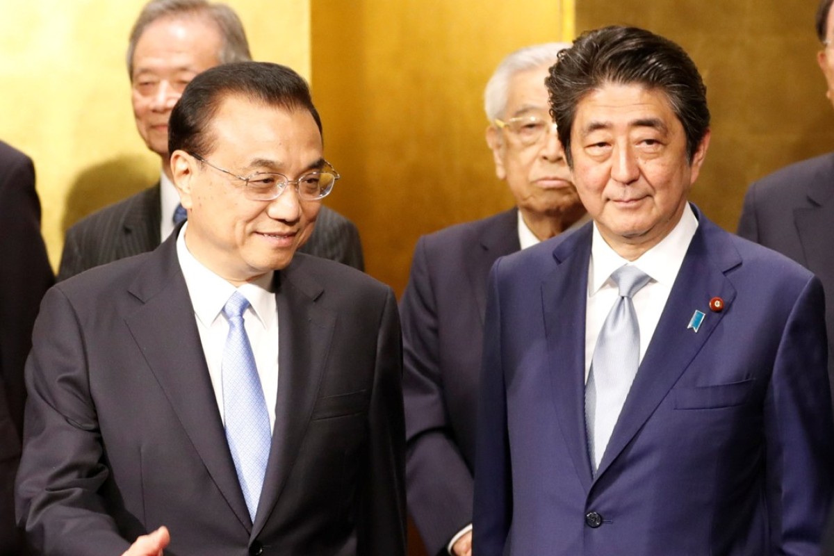 Chinese Premier Li Keqiang and Japanese Prime Minister Shinzo Abe at an event to celebrate the 40th anniversary of a peace and friendship treaty between China and Japan. Photo: Reuters