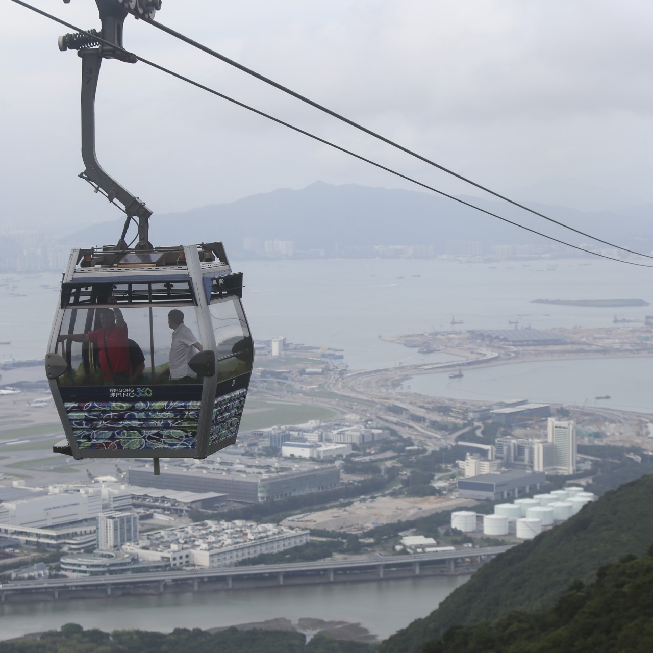 Stormy Hong Kong Weather Blamed For Slump In Visitors To Cable Car South China Morning Post